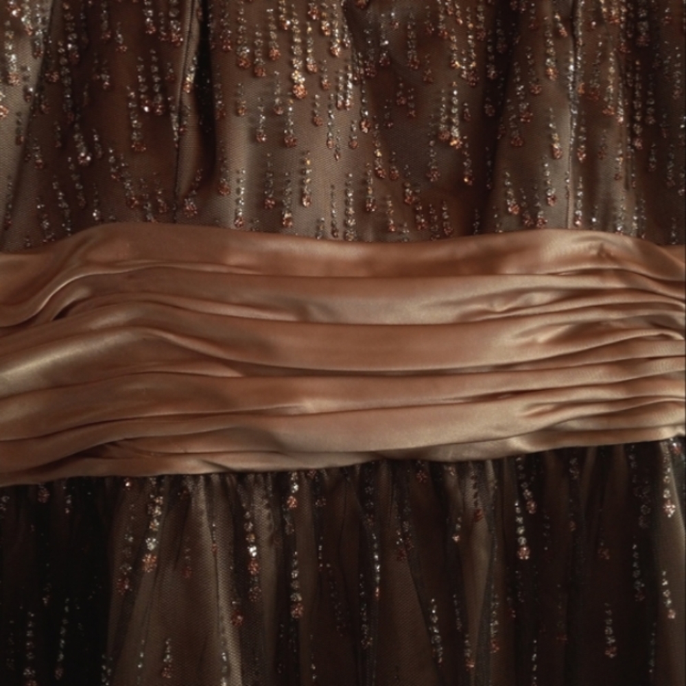 🧁B2G1🧁 NV Couture Glittery Grey and Peach Strapless Special Occasion Dress - Picture 2 of 9